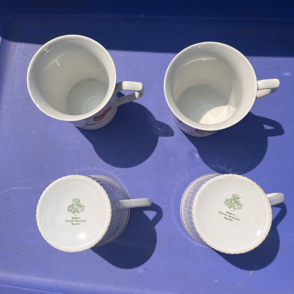 Classic White Dining Mugs Set